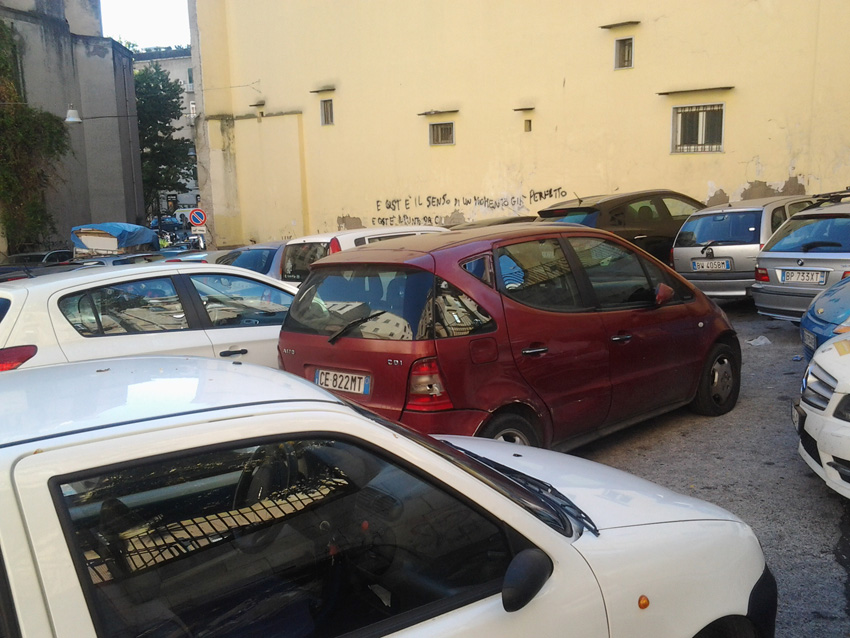 Italie : Naples un parking